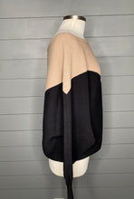 Load image into Gallery viewer, Geometric Color Block Sweater