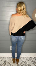 Load image into Gallery viewer, Geometric Color Block Sweater