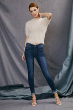 Load image into Gallery viewer, Mid Rise Kancan Skinny Jean