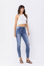 Load image into Gallery viewer, Distressed Mid Rise Skinny Jeans