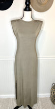 Load image into Gallery viewer, The Perfect Fit Midi Dress