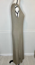 Load image into Gallery viewer, The Perfect Fit Midi Dress