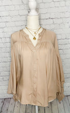 Load image into Gallery viewer, Just Winging It Blouse