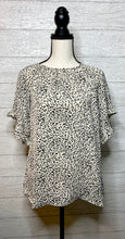 Load image into Gallery viewer, It's A Wild Life Flutter Sleeve Top