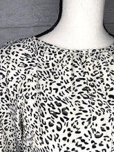 Load image into Gallery viewer, It's A Wild Life Flutter Sleeve Top