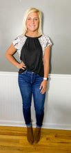 Load image into Gallery viewer, Mid Rise Kancan Skinny Jean