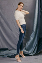 Load image into Gallery viewer, Mid Rise Kancan Skinny Jean