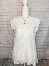 Load image into Gallery viewer, Pretty In White Eyelet Top