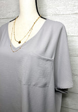 Load image into Gallery viewer, Simply Dressed Top