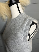 Load image into Gallery viewer, Sleeveless Soft Sweater
