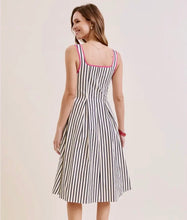 Load image into Gallery viewer, The Hampton Midi Dres

