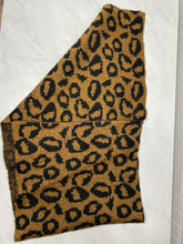 Load image into Gallery viewer, Take It Easy Leopard Scarf
