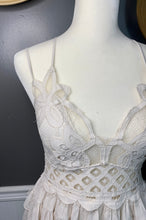Load image into Gallery viewer, Ruffles and Lace Top
