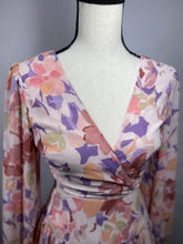 Load image into Gallery viewer, Feeling Springy Cutout Floral Dress
