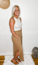 Load image into Gallery viewer, Curve Your Enthusiasm Maxi Skirt With Pockets In Camel
